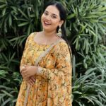 Neha Menon Instagram - A smile from the heart is beautiful! Is it? 🤎💛 Wearing: @_gina_couture