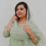 Neha Menon Instagram - Un idhayam, en vasathil….🤎