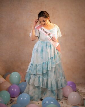 Neha Menon Instagram - To the most kindest soul, purest heart and selfless person that I know, Happy 22🩵🥂
.
.
Makeup: @yv._.bridalmakeupartist 
Photography: @fifthanglestudios @canvasclubchennai 
Styling: @paviiiee_08