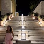 Neslihan Yeldan Instagram - Emekliye ayrılmış külkedisi diyebilir miyiz😂 (Videolar farklı zamanlarda, amaçsız çekildi.Nasıl böyle bir araya geldi, neden hepsinde koşuyorum, nereye koşuyorum bilmiyorum.Yoksa gece 01.00 civarındaki enerjiyi yeni başladığım besin destekleri ya da akşam yemeğinin lezzetini kutlamak diye açıklayabiliyorum sadece😆) @tapasakeportonovi