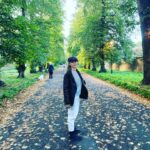 Neslihan Yeldan Instagram - Hedefe ulaşmak mı, hedefe giden yol mu güzel? Rotadan çıkmamak mı, kıyıyı gözden kaybetmek mi heyecanlı?