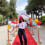 Nesrin Cavadzade Instagram - Kahramanmaraş...Depremden sonraki ilk 23 Nisan...Bir cümle sonra herkesin gözü yaşlı... Birlikte olduğumuzu daima hatırlamamız dileklerimle 🙏🏻♥️🧿