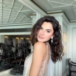 Nesrin Cavadzade Instagram - 😌
