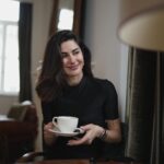 Nesrin Cavadzade Instagram – evimizin kapılarını maison française’e açtık 😂