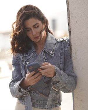 Nesrin Cavadzade Instagram - thank you so much for all the lovely hashtags and tweets today. was reading them like 😍🤣🥰😘 i love you 🫀