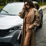 Nesrin Cavadzade Instagram – Photo dump with the one and only 📷 #PeugeotSUV3008 
#BaştanSonaGözAlıcı  @peugeotturkiye #işbirliği