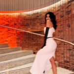 Nesrin Cavadzade Instagram - w harfini telaffuz ederken zorlanacağız, ama yine de siz bilirsiniz @nowtvturkiye #foxnowoluyor