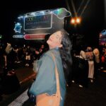 Nessie Judge Instagram - Look how they shine for you ✨ Jalan kaki sampai Senayan, Sempatkan membeli Duku, Having you in town was our “impian”, Coldplay, we sincerely thank you <3 #ColdplayJakarta
