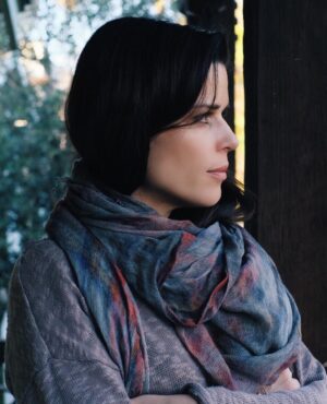 Neve Campbell Instagram - Hi, everyone!  I finally made it to Instagram😊