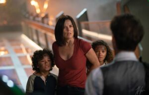 Neve Campbell Instagram - I’m so grateful for a beautiful Mother’s Day today. Taking care of my kids is the most important thing in the world to me, both on screen and off. #Mamabear #SkyscraperMovie