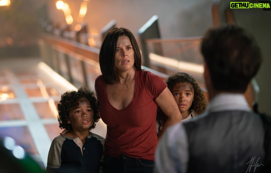 Neve Campbell - 20.6K Likes - I’m so grateful for a beautiful Mother’s Day today. Taking care of my kids is the most important thing in the world to me, both on screen and off. #Mamabear #SkyscraperMovie