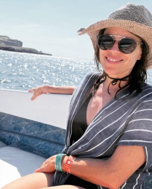 Neve Campbell Instagram - I had an amazing trip to Punta De Mita Mexico with @carishayne, an old girlfriend from my Party of Five days, before I start all my press for Scream! So appreciate time with my girlfriends and so appreciate the restorative magic of Punta Mita. Breathtaking beauty and wonderful people. @fspuntamita #fspuntamita #fsfamilia