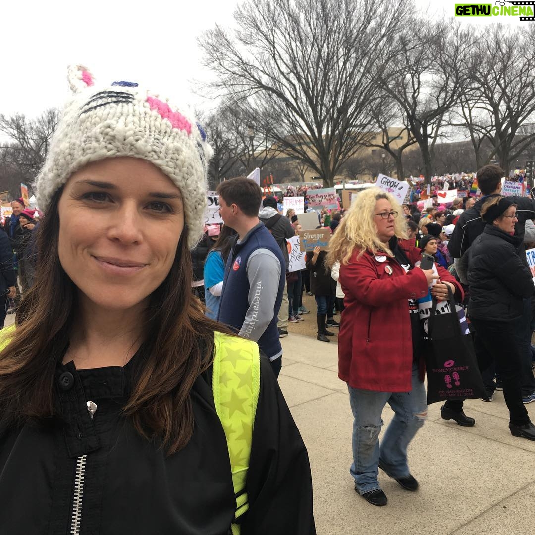 Neve Campbell - 11.9K Likes - Powerful, poignant, peaceful day supporting women in D.C. Very inspiring. #womensmarchonwashington
