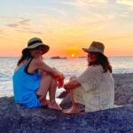 Neve Campbell Instagram - I had an amazing trip to Punta De Mita Mexico with @carishayne, an old girlfriend from my Party of Five days, before I start all my press for Scream! So appreciate time with my girlfriends and so appreciate the restorative magic of Punta Mita. Breathtaking beauty and wonderful people. @fspuntamita #fspuntamita #fsfamilia