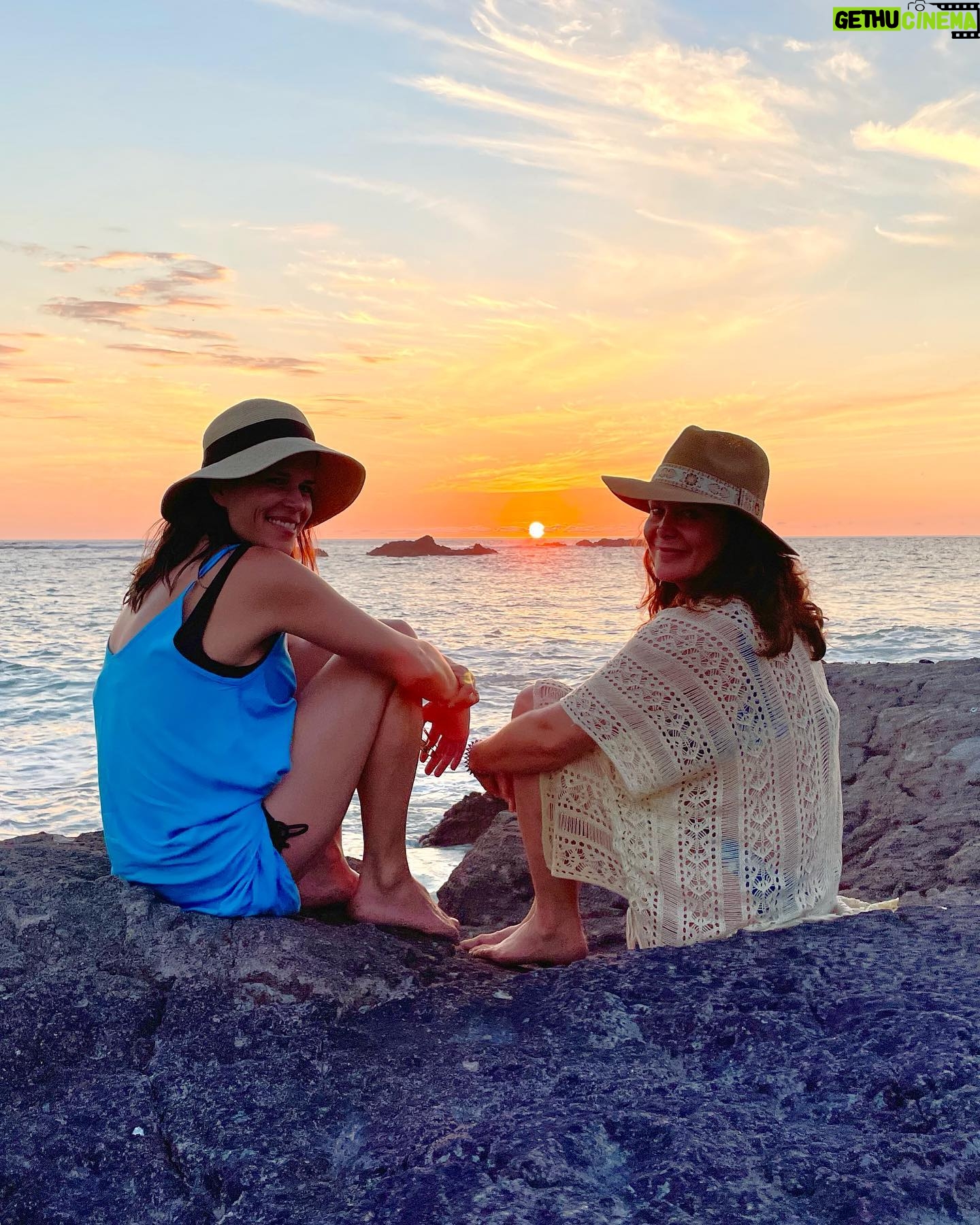 Neve Campbell - 50.8K Likes - I had an amazing trip to Punta De Mita Mexico with @carishayne, an old girlfriend from my Party of Five days, before I start all my press for Scream! So appreciate time with my girlfriends and so appreciate the restorative magic of Punta Mita. Breathtaking beauty and wonderful people. @fspuntamita #fspuntamita #fsfamilia