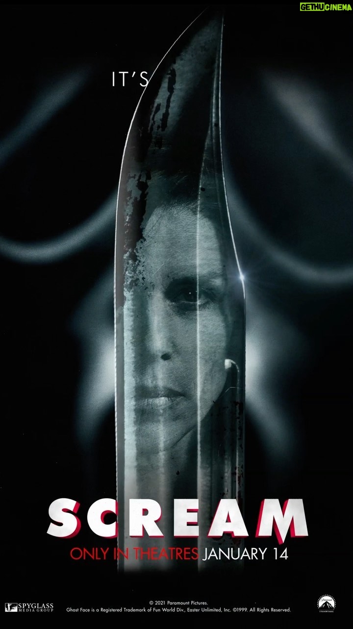 Neve Campbell - 50K Likes - Thankful for these killer friends. #ScreamMovie - Only in theatres January 14, 2022. @screammovies