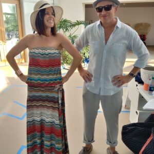 Neve Campbell Instagram - Silliness on set with Steve Coogan. A thousand laughs with this guy. Last day of shooting 'Hot Air' before I move on to the next. Gonna miss this crew. They've been fantastic. #silliness #stevecoogan #onset