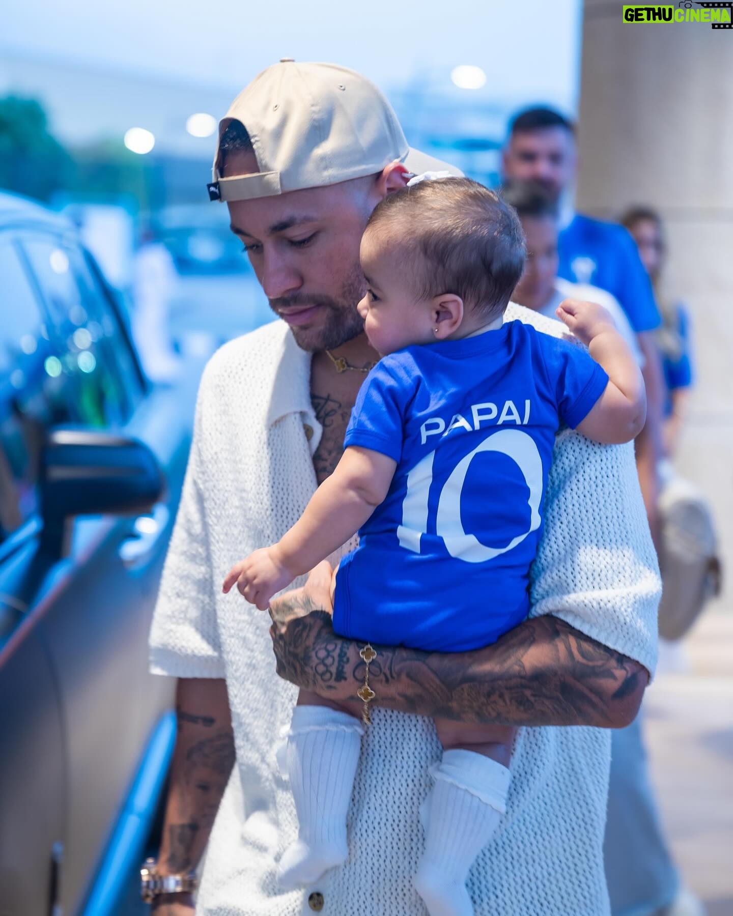 Neymar Jr Instagram - Primeiro jogo da Mavie e o Papai já saiu campeão 👏🏽😂