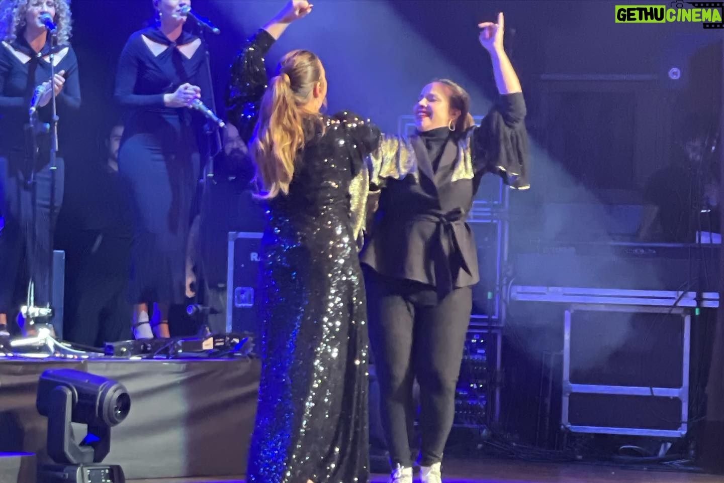 Niña Pastori Instagram - Ayer fue un día precioso en Esparreguera! Rodeada de gente bonita… con mi @claudiacruzbailaora improvisando con su arte que no se puede aguantar 💜🍀🙏 y esta noche os veo otra vez en Béziers! Deseando compartir con mi gente de Francia 👏👏👏 #CaminoGira2024 #SoldOut #MisFansLosMejoresDelMundo