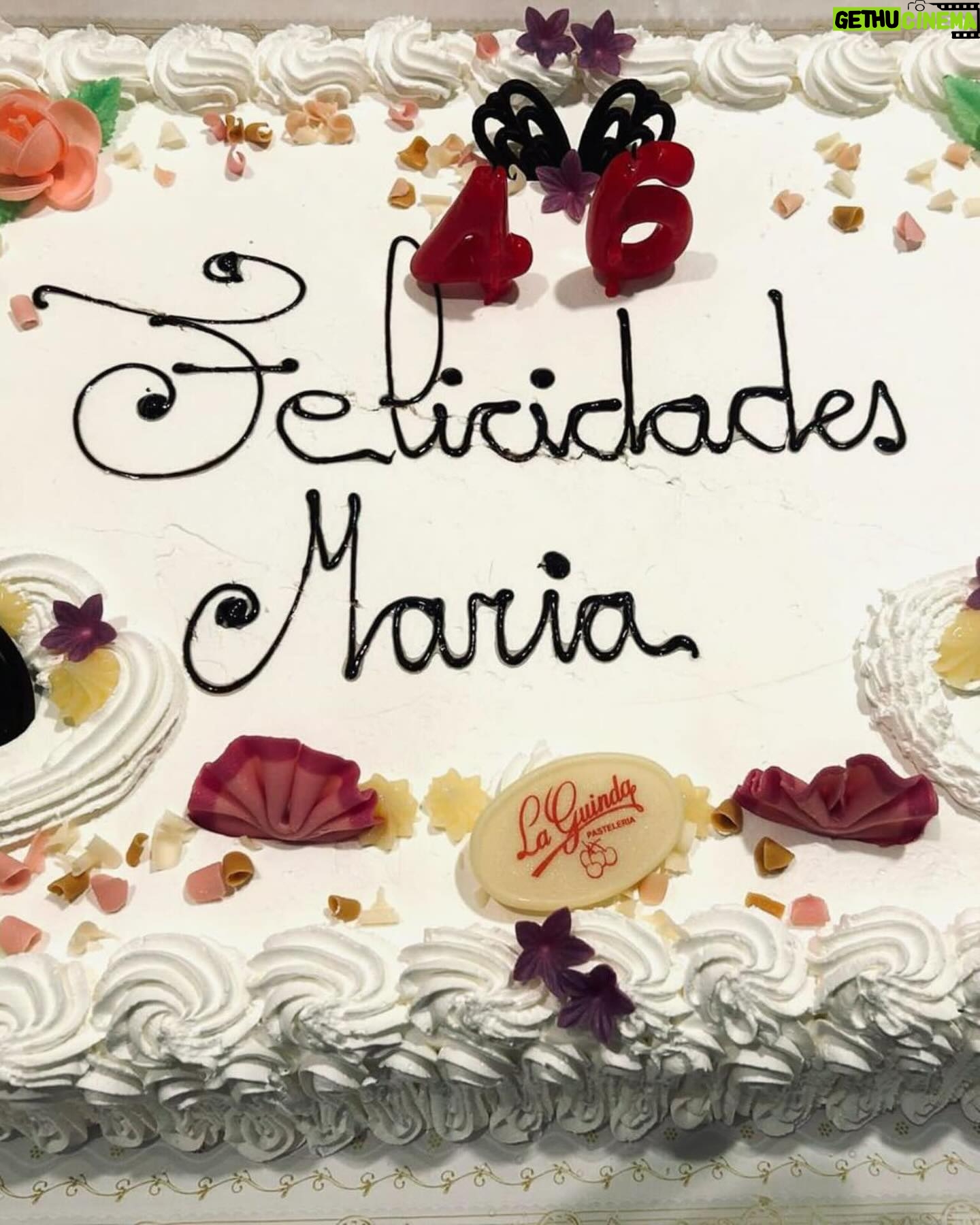 Niña Pastori - 20.7K Likes - Agradecida y feliz de cumplir años. Hoy cumplo 46 y he pasado un día maravilloso, rodeada de gente bonita a la que amo… Me faltan algunos, pero los tengo en mi corazón.
Gracias a todos por las felicitaciones!🍀💜🙏