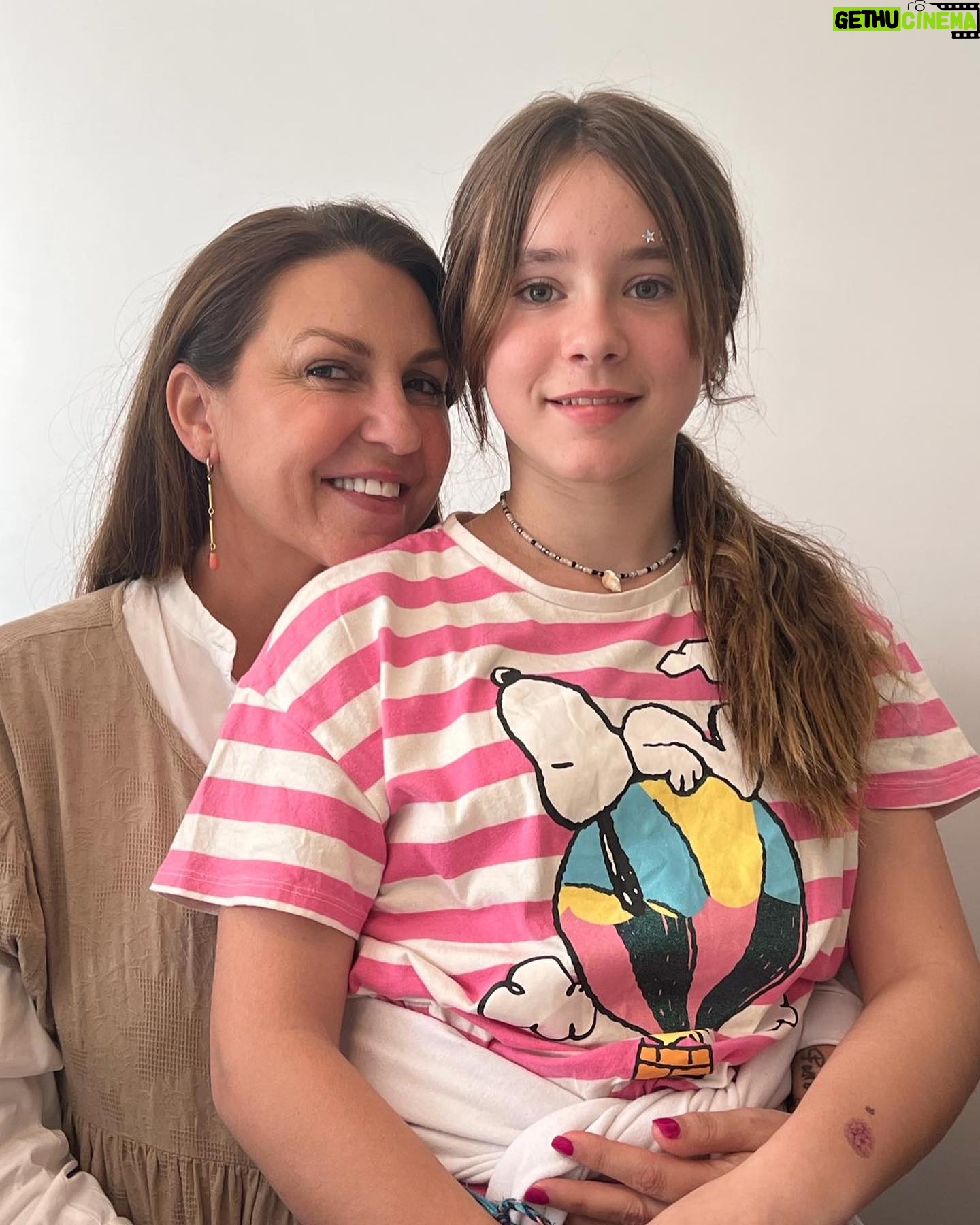 Niña Pastori Instagram - Un fin de semana estupendo con gente a la que quiero mucho! Y mi amiga @clarititas que hace unas fotos siempre 👍😜📸 Os quiero familia!