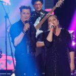 Niña Pastori Instagram – Es un regalo poder cantar contigo! Qué suerte tiene la música de tenerte y nosotros de poder disfrutarte 👏🏻 Gracias @carlosvives por contar conmigo en una noche tan especial! @rtve @rtvecomunicacion 💜🍀 

🪡 @paco_rus 
💄 @mateo.makeup 
👗 @nicolas__montenegro 
💍 @delparamovintagejoyas 
👠 @martinellishoes