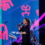 Niña Pastori Instagram – Es un regalo poder cantar contigo! Qué suerte tiene la música de tenerte y nosotros de poder disfrutarte 👏🏻 Gracias @carlosvives por contar conmigo en una noche tan especial! @rtve @rtvecomunicacion 💜🍀 

🪡 @paco_rus 
💄 @mateo.makeup 
👗 @nicolas__montenegro 
💍 @delparamovintagejoyas 
👠 @martinellishoes