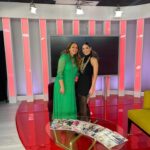 Niña Pastori Instagram – Sigo en Miami disfrutando de esta cuidad maravillosa y de su gente!! @lamesacaliente @giselleblondet @myrkadellanos @veronicabastos1 @laurafloresmx @holatv @oripereztv @maiabullrich

#LaHoraHola #LaMesaCaliente

Haciendo muchas cosas y deseando que veáis todo lo bonito que está por venir!! 🥳🍀💜

• San Juan de Puerto Rico 1 mayo / 20:00h
📍Bellas Artes de Santurce
• Miami 4 mayo / 20:00h 
📍James L. Knight Center
• Orlando 5 mayo / 19:30h 
📍Steinmetz Hall

🪡 @paco_rus 
👗 @inesmartinalcalde 
💄 @susimakeup 
👠 @figara__ 

#CaminoGira2024