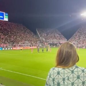 Niña Pastori Instagram - Todo no va a ser trabajar!! 😂 
He recibido una invitación de mi querido @jordialbaoficial para ir al campo del @intermiamicf y ver el partido!! 
Me lo he pasado genial y me han tratado como una reina! Os debo una chicos!! @5sergiob 
Estáis más que invitados a mi próximo concierto aquí en Miami el 4 de mayo en el James Knight Center💜 
Y @leomessi golea vaya donde vaya!!