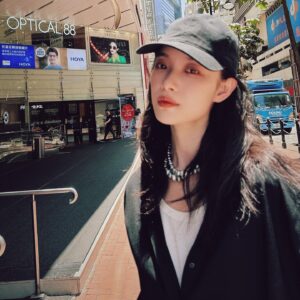 Ni Ni Instagram - 六·一🖤💗♥️
分享💛🧡