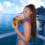 Nia Sioux Instagram - spring break ‘24🌺🌊🥥🌴