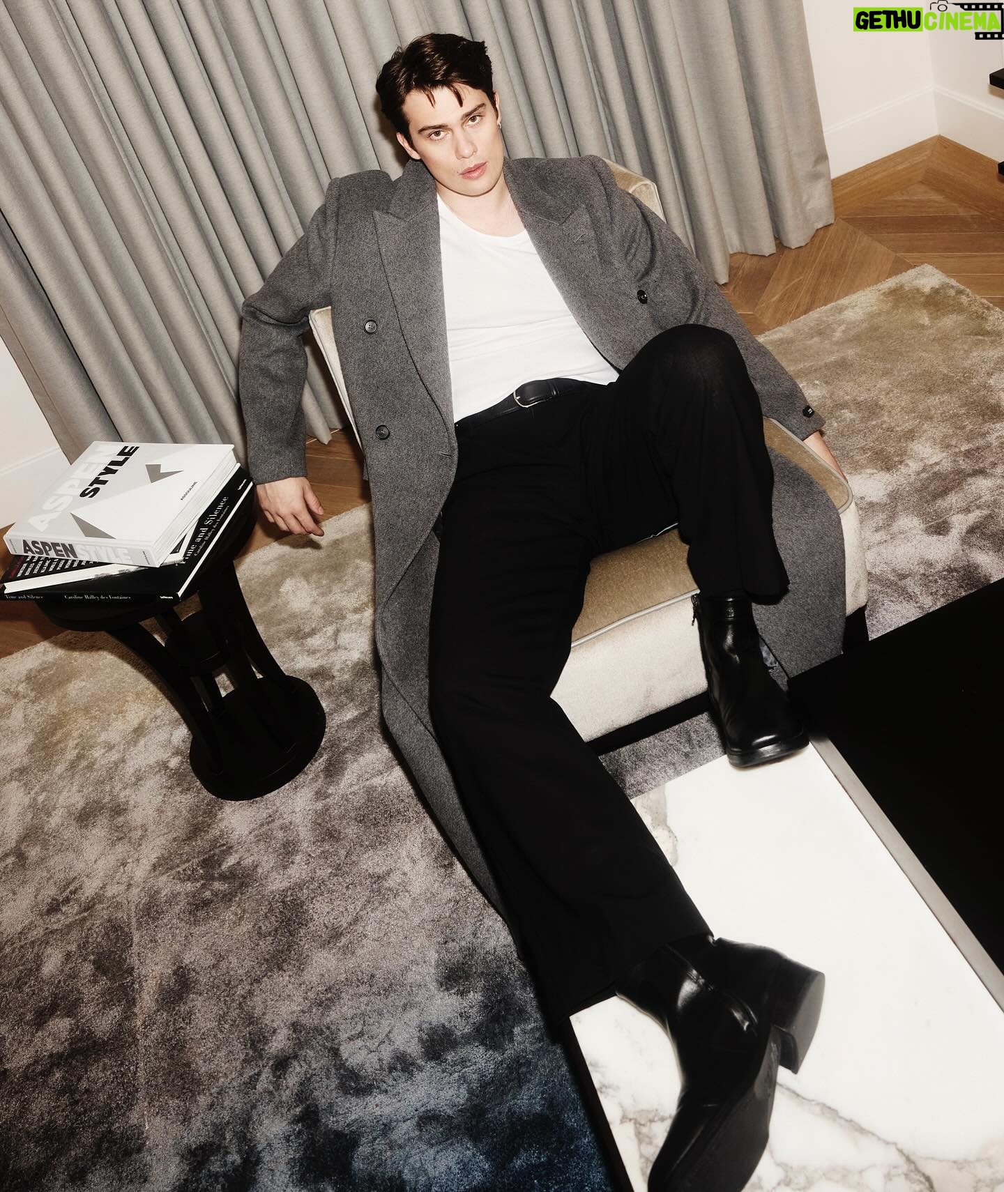 Nicholas Galitzine Instagram - Pillow talk with @backstagecast