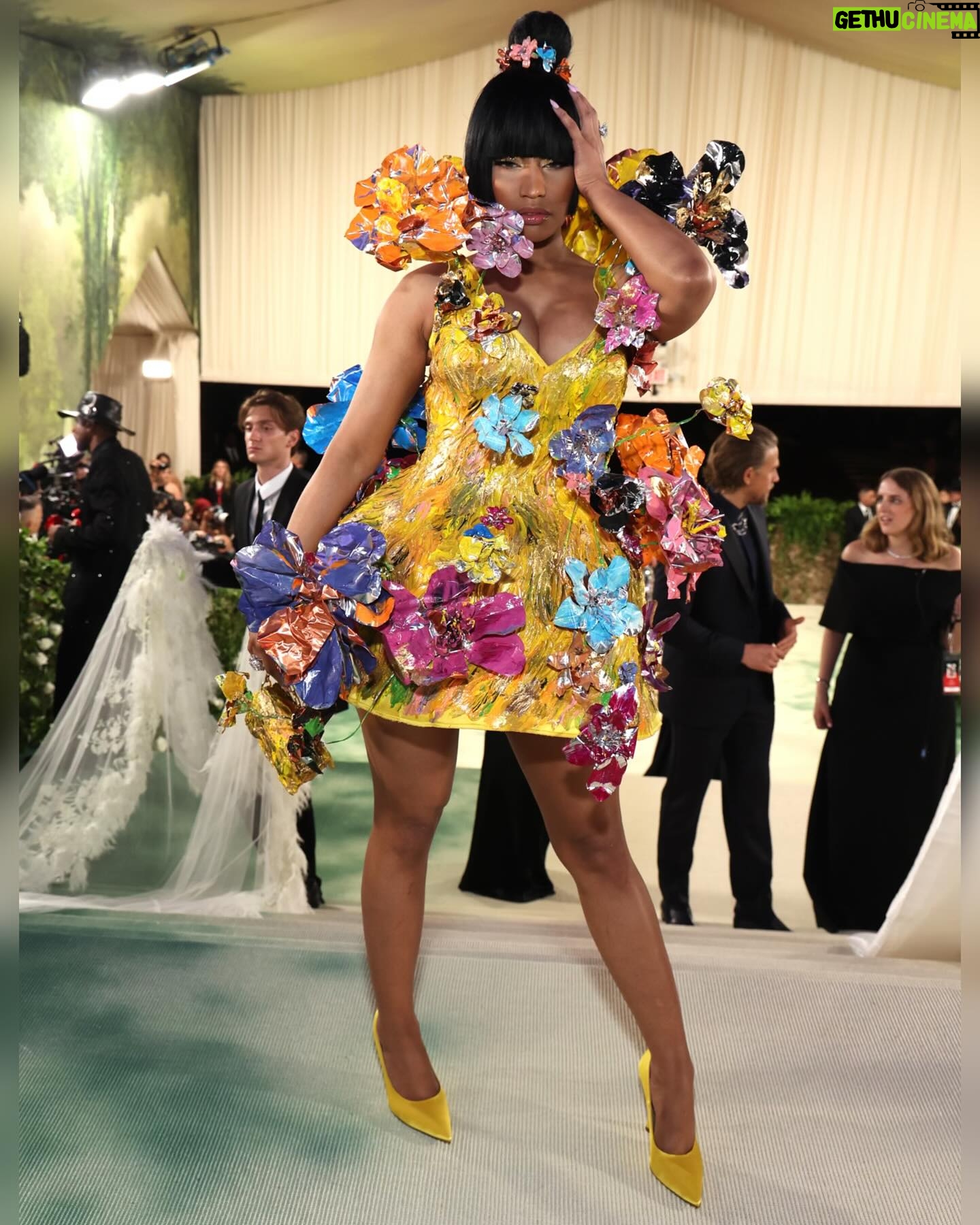 Nicki Minaj Instagram - This was the most wonderful experience & Iβm so grateful for @marni & Francesco who were the most exquisite, most classy gang a girl like me could ask for. π Thank you to THEE QUEEN Anna Wintour & the incredible #VOGUE team for making this magical night happen year after year. THANK YOU TO SERGIO & JOE :) THANK YOU TO DEB & MY AMAZING GLAM TEAM!!!! TISHA, SHANEL, KIERRA & KAT π π©΅πβ₯οΈπππ πΈπΈπΈπΈπΈπΈπΈπΈπΈπΈπΈπΈπΈπΈ Theo Wargo/GA/The Hollywood Reporter via Getty Images Dia Dipasupil/Getty Images Entertainment via Getty Images Kevin Mazur/MG24/ Getty Images Entertainment via Getty Images Dia Dipasupil/Getty Images Entertainment via Getty Images Arturo Holmes/MG24/ Getty Images Entertainment via Getty Images Dimitrios Kambouris/Getty Images Entertainment via Getty Images John Shearer/WireImage via Getty Images Marleen Moise/Getty Images Entertainment via Getty Images