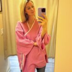 Nicky Hilton Instagram - Just a reminder that mammograming your boobs is more important than instagramming them. Book that appointment ladies! 🩷