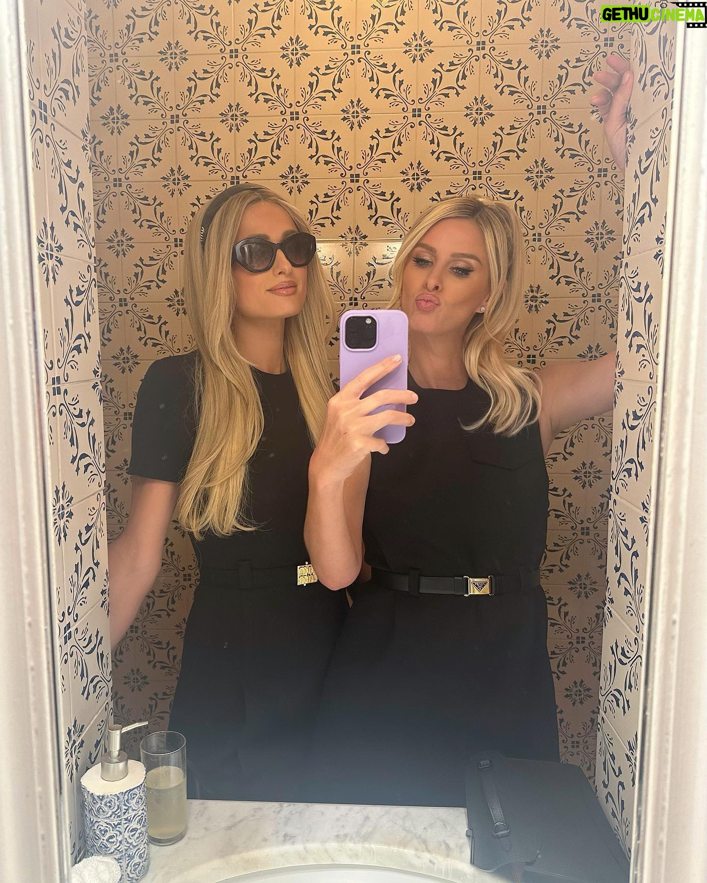 Nicky Hilton Instagram - Could not have asked for a better birthday week in the best city with my best friend! Most epic sisters trip! 🇫🇷👯♀️❤️🥐