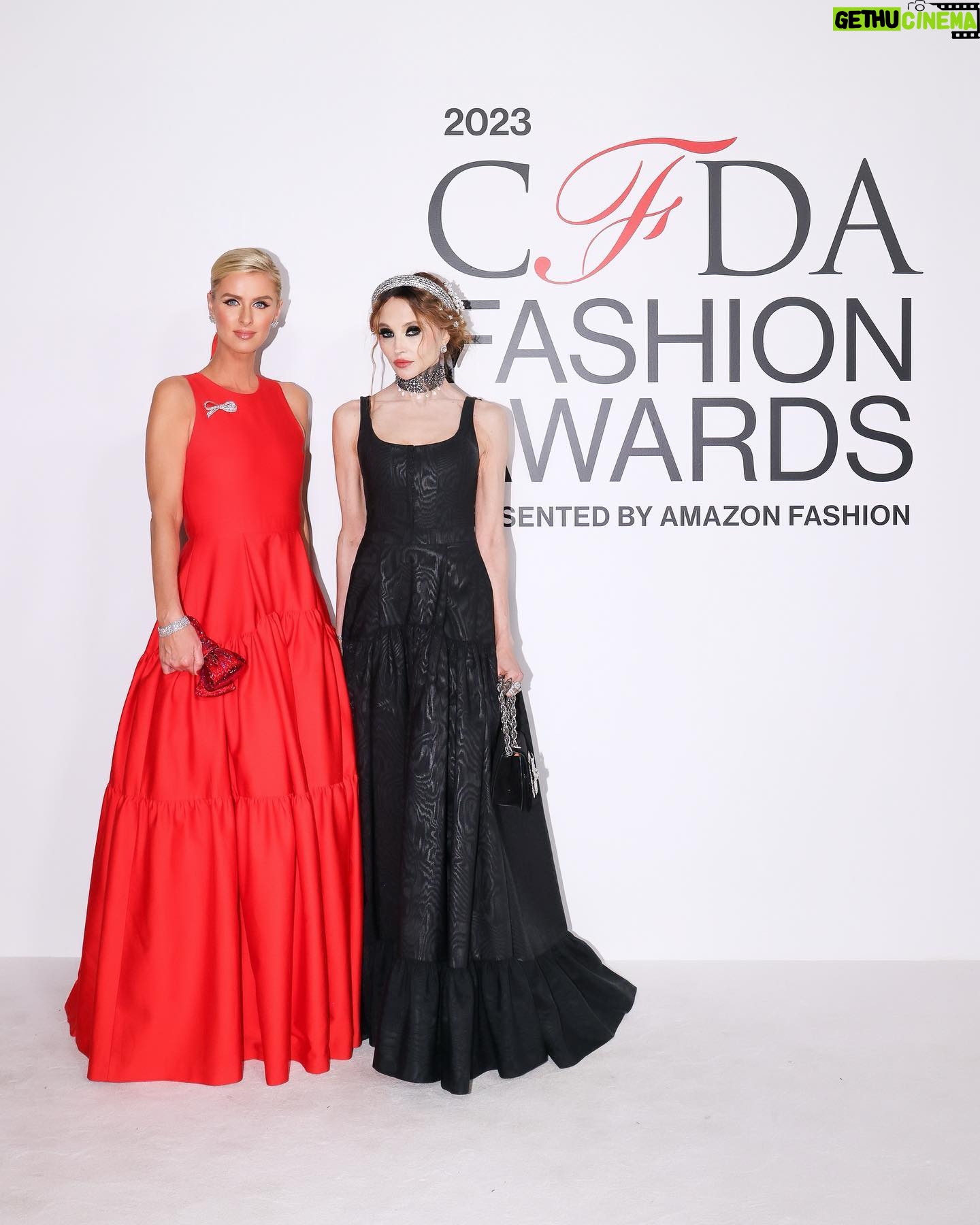Nicky Hilton Instagram - Mom’s night out celebrating American fashion at the @CFDA Awards with my exceptional date @StaceyBendet. 🌟✨ Fabulous evening surrounded by so much beauty and talent. Congrats to all the winners.