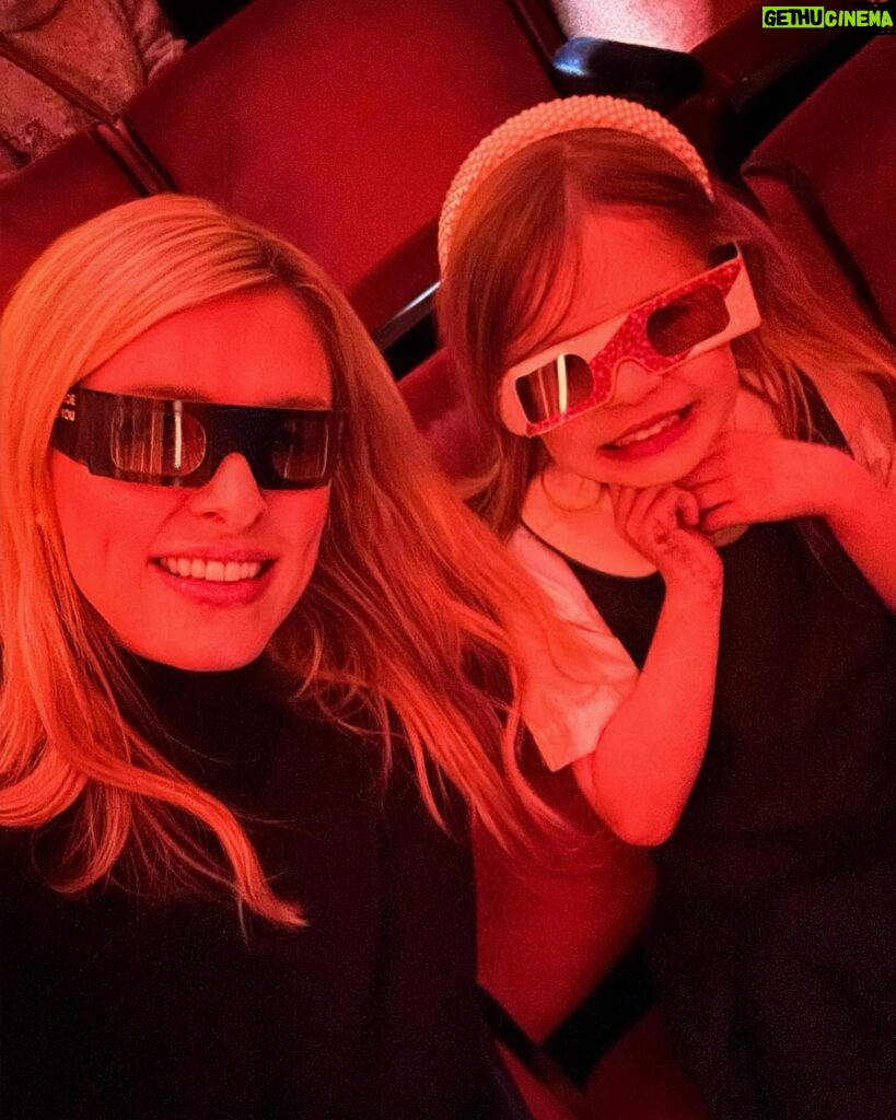 Nicky Hilton Instagram - The most New Yorkiest birthday for my little Teddy. Started the night at The Rockettes at Radio City Music Hall. 👯🎼 Followed by a visit to the Rockefeller Christmas tree 🎄. Window hopping on 5th Avenue and dinner at Serendipity’s. Perfect classic NYC. 🗽❤️🥰