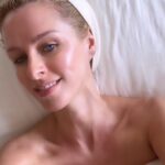 Nicky Hilton Instagram – The LYMA Laser has transformed my skin. I love it @lymalife!! ❤️ ps. Love you too @joannaczechofficial 

#lymapartner