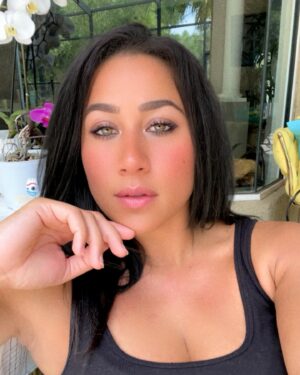 Nicole Alexander Instagram - 🌸