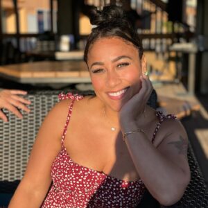 Nicole Alexander Instagram - ☀️Sun Kissed🥰 #sunsets #family #sundayfunday