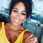 Nicole Alexander Instagram – 💛😊