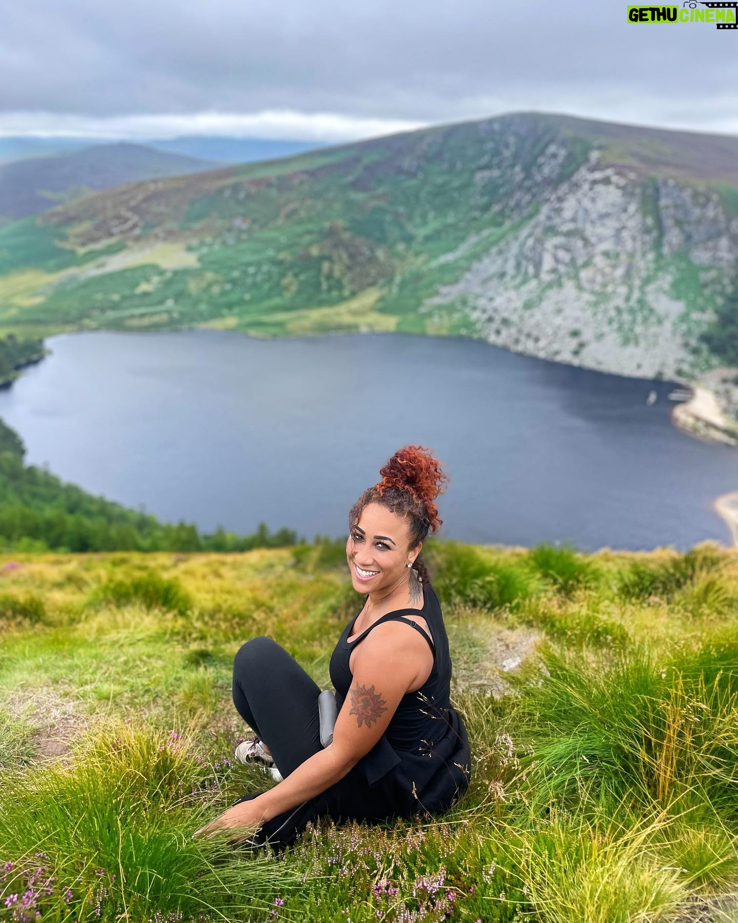 Nicole Alexander Instagram - š No photo or video could ever capture the beauty of this place. I always say my super power would be to teleportā¦. But up hereā¦.. It would be to fly. #Ireland #Magic āļø