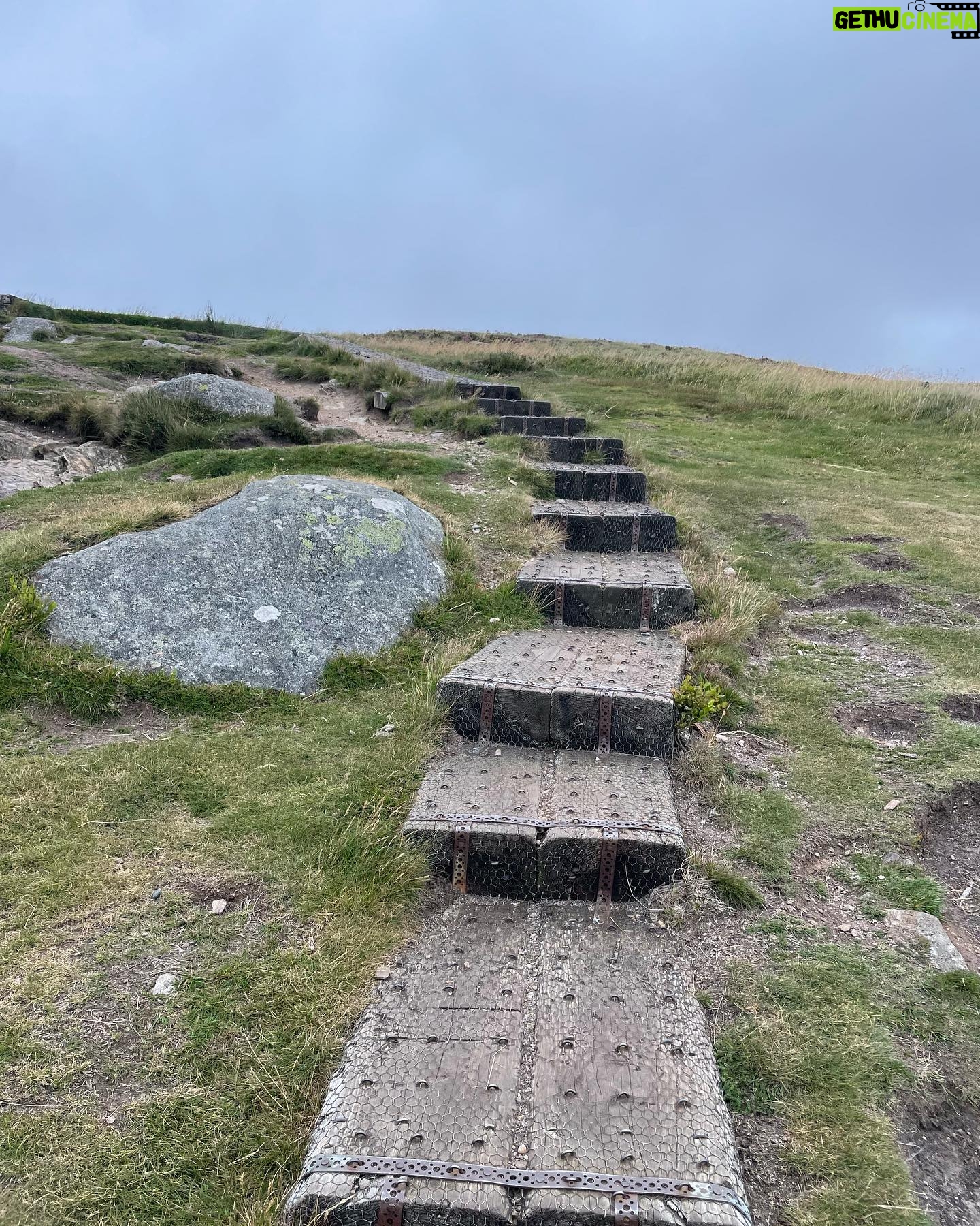 Nicole Alexander Instagram - š No photo or video could ever capture the beauty of this place. I always say my super power would be to teleportā¦. But up hereā¦.. It would be to fly. #Ireland #Magic āļø