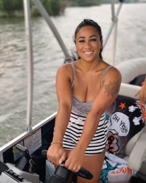 Nicole Alexander Instagram - Lately 🥰 #Lakelife #Family #AuntieNikki #Sisters