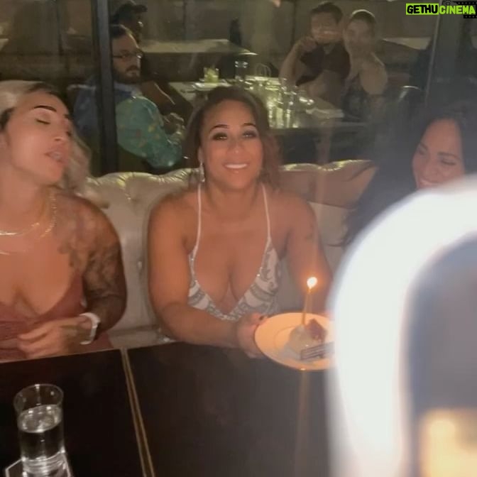 Nicole Alexander Instagram - 🥹 No better feeling than all of us together🥳 #Sisters #Family #Soulmates when we get along 😂