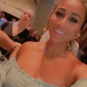 Nicole Alexander Instagram - Flippin into my 40’s like 😂😂😂 I had the best time in Vegas with some of my best friends and by far the funnest thing we did was go to see one of the shows!!🧞‍♀️🧚🏽‍♂️See you Vegas🎉 On to the next city🥰🥂 Ps. Don’t be surprised if y’all see me next in a Cirque show 😂 💃🏽#Hoopz #Vegas #Celebration