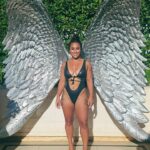 Nicole Alexander Instagram - Ahhh One more day🎉 Crazy to think this is the last day of my 30’s!! 😂40 here I come 🥰🎉🎉🎉 #Hoopz #CancerSeason