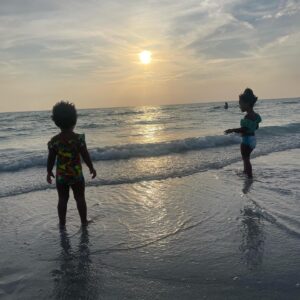 Nicole Alexander Instagram - ☀️Sun Kissed🥰 #sunsets #family #sundayfunday
