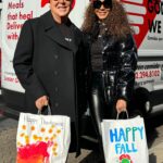 Nicole Ari Parker Instagram – Join Michael Kors and Nicole Ari Parker as they give thanks this holiday season by delivering meals and spreading cheer with God’s Love We Deliver. ❤️
 
As the only organization delivering medically tailored meals in the New York City area, God’s Love We Deliver works tirelessly during the holidays to make sure everyone can celebrate. This Thanksgiving, God’s Love will deliver a meal to every one of their clients living with illnesses like cancer, HIV/AIDS, diabetes, and more. Because they believe that no one should have to spend the holiday alone, God’s Love offers each client an extra Thanksgiving meal so they can share the day with a loved one—that’s over 15,000 meals delivered and over 10,000 pounds of turkey.
 
To learn more and to join the cause, visit GLWD.org.
 
#MichaelKors