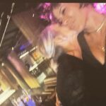 Nicole Ari Parker Instagram - 💕💕💕💕SJ 💕💕💕💕 @sarahjessicaparker This season is so special… 25 years ago…You started a movement..you are Mighty and I’m So so grateful to have been in your gracious loving presence & well yeah..to be sniffed by you.🥰 #aboutlastnight #allthefeelsFriday @justlikethatmax RePost • @sarahjessicaparker Wrap parties=kissing. But not goodbye. @nicoleariparker you ALWAYS smell so good. @justlikethatmax a season of love. Crew, cast you were ALL heavenly. X, Your SJ